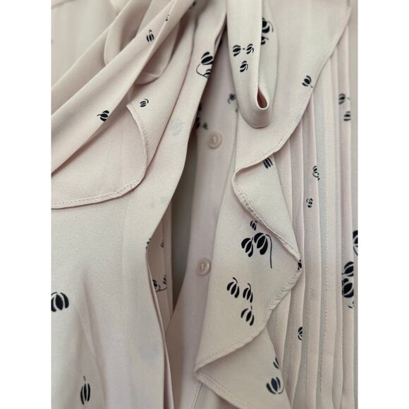 Ann Taylor Floral Tie Neck Ruffle Blouse Long Sleeve Blush Pink size medium - Picture 4 of 15